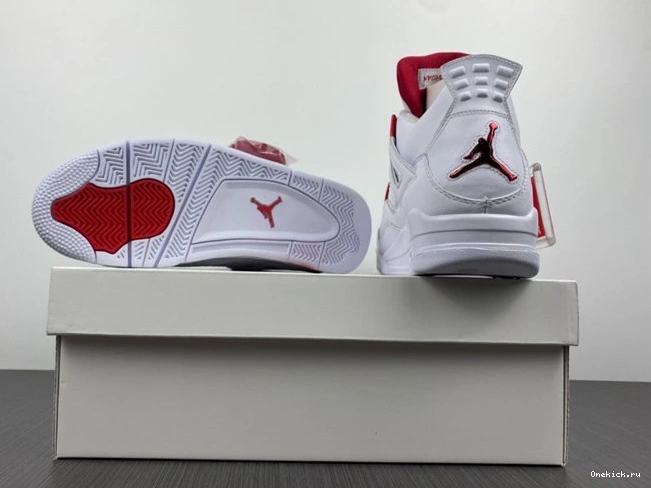 One Kick 3958 Elegant Jordan Metallic Red Retro 4 CT8527- 1025